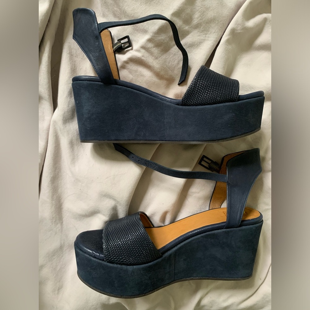 Small batch production. Ricon COCLICO suede & leather wedge. Beautiful blue. NWT